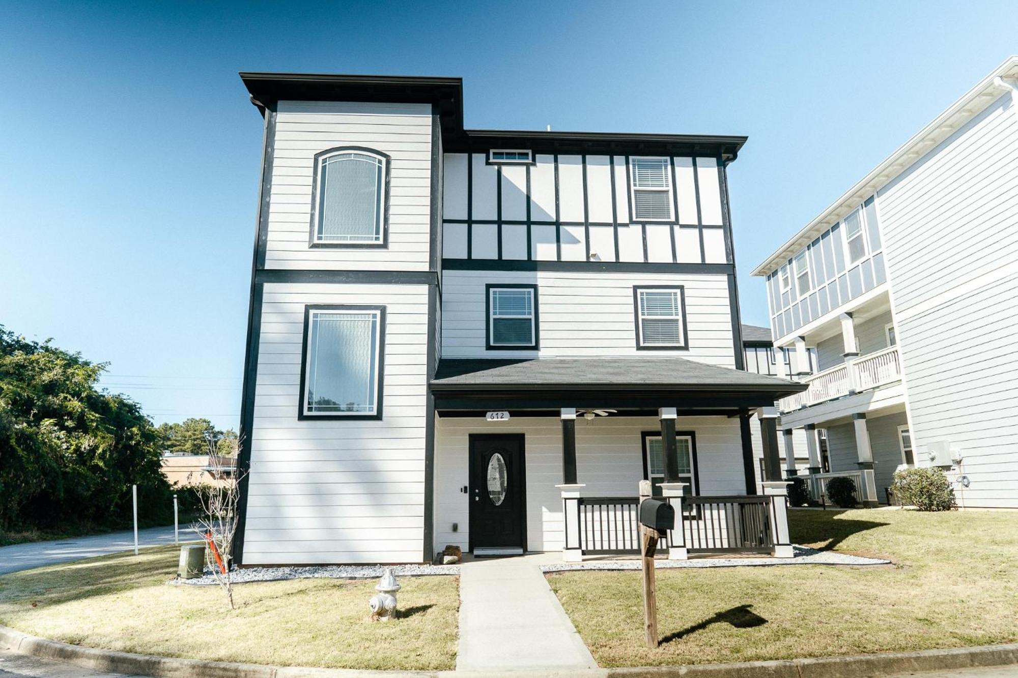 Enjoy This Mini-Mansion Near Downtown And The Airport! Atlanta Extérieur photo